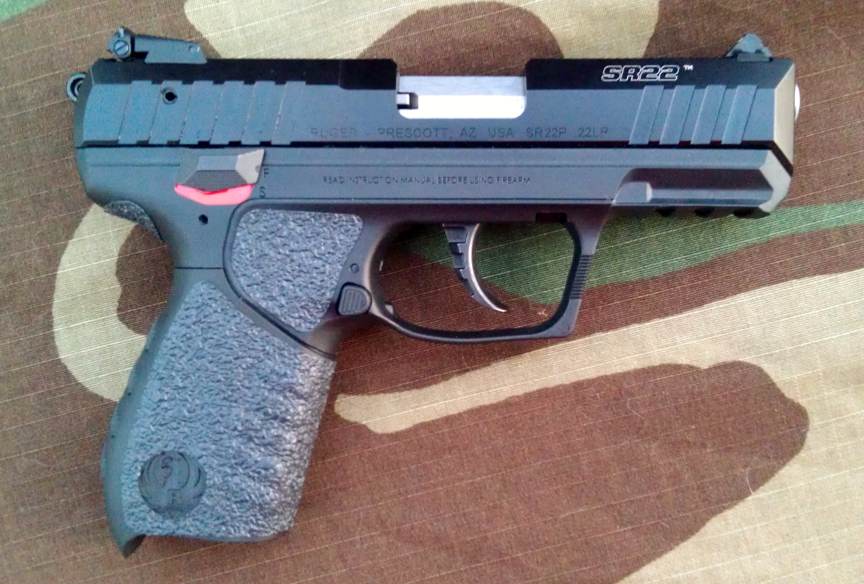 Tractiongrips fit Ruger SR22 pistols